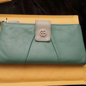 Giani Bernini Leather Aqua 16-card Wallet!