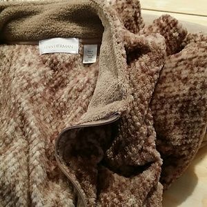 Lounge pajamas worn once,perfect condition