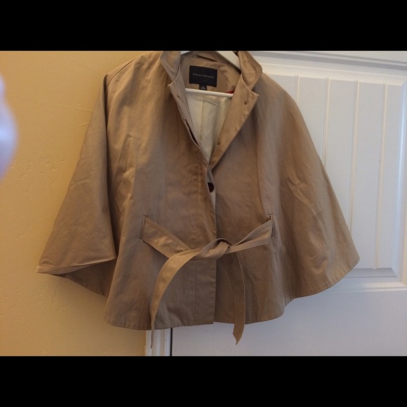 Banana Republic short trench cape coat