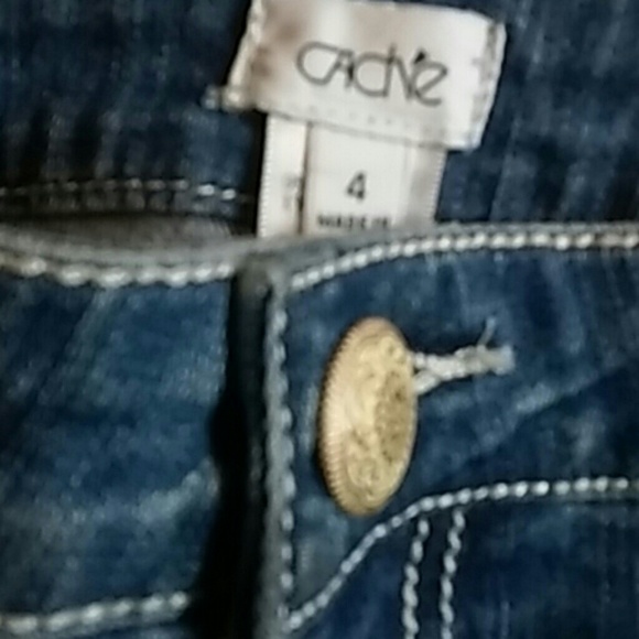 Cache - Picture 2 of 4