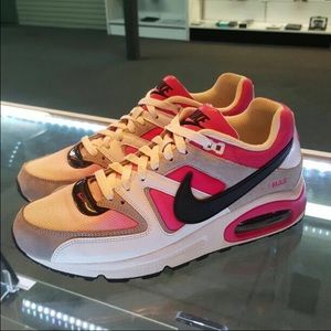 💕NIKE AIR COMMAND MAX (9.5)
