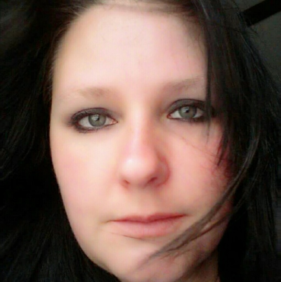 Meet your Posher, Shannon - Picture 2 of 2