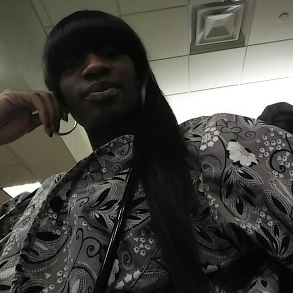 Meet your Posher, Tashawnnia