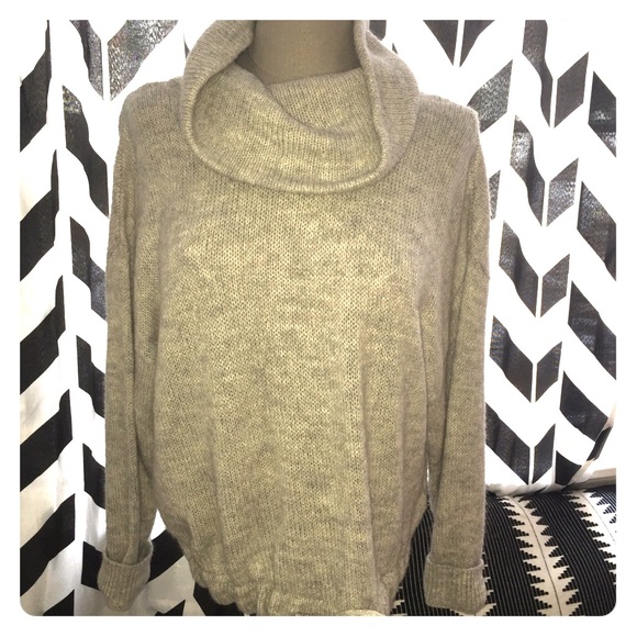Gray pullover sweater - Picture 1 of 1