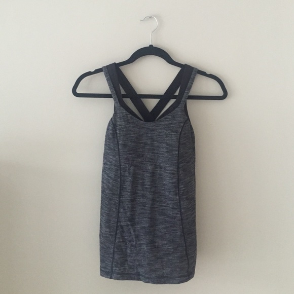 Lululemon Run For Gold Tank! 💕