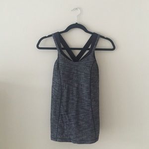 Lululemon Run For Gold Tank! 💕