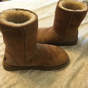 Authentic short tan UGGs