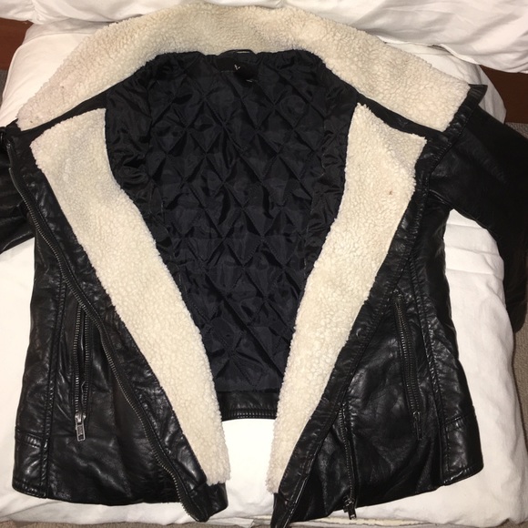 H&M leather jacket. - Picture 2 of 3