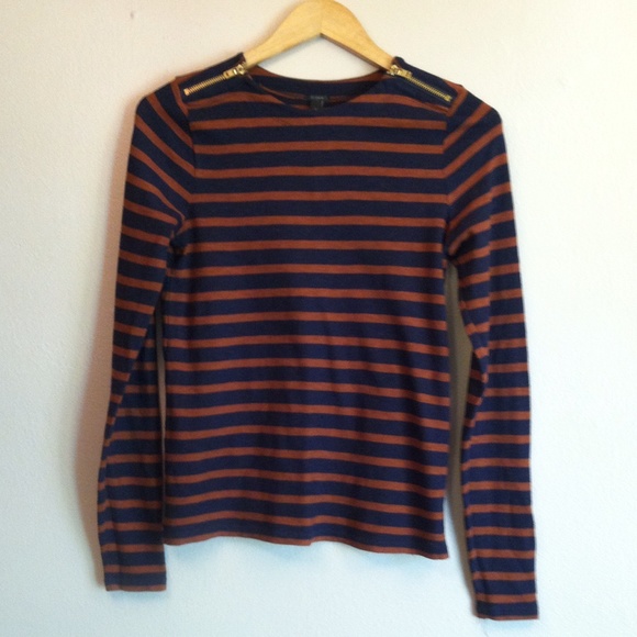 ❌SOLD IN BUNDLE❌J.Crew vintage feel  tee - Picture 3 of 3