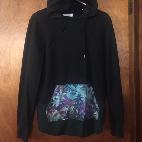 Floral pocket hoodie
