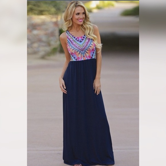 🌿HOST PICK🌿 // Navy Chiffon Maxi Dress
