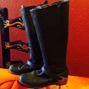 Ugg Channing 2 boots