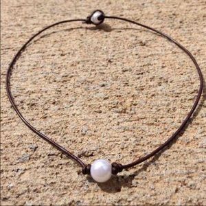 Single pearl necklace