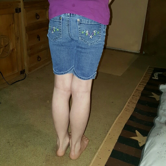 Shorts - Picture 2 of 2
