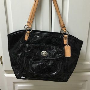 Authentic Coach, black patent