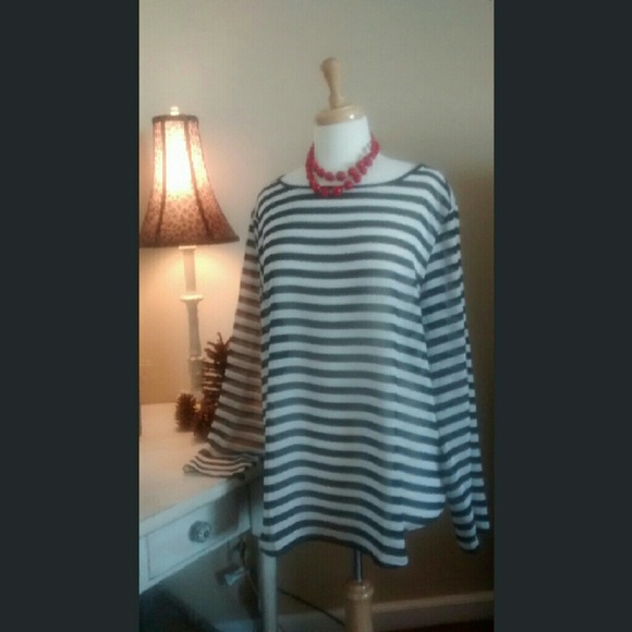 Ann Taylor Black and White Blouse - Picture 1 of 2
