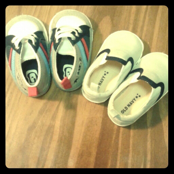 2 pairs 6-12 month infant boy shoes - Picture 1 of 1