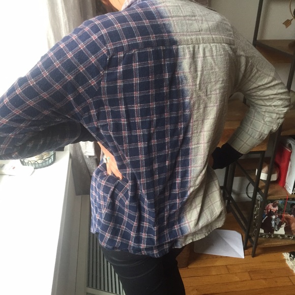 Cute vintage two tone acid wash plaid flannel - Picture 2 of 3