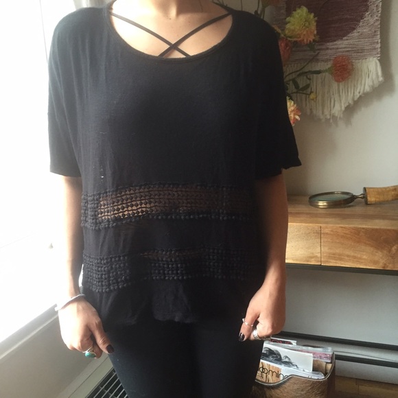 LF Emma and Sam lace detailing tee! - Picture 4 of 4