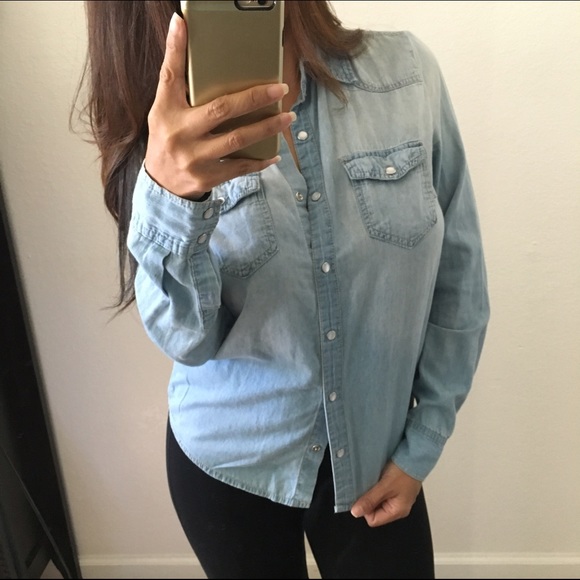 ❌SOLD❌Lightweight Denim Top