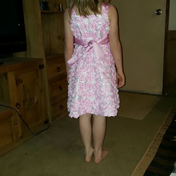 Dress - Picture 2 of 2