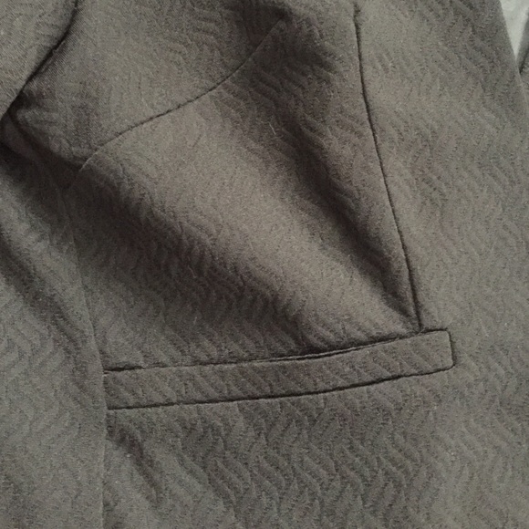 Blazer - Picture 3 of 3