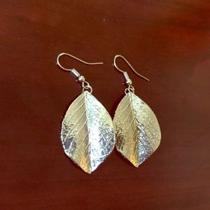 Leaf earrings