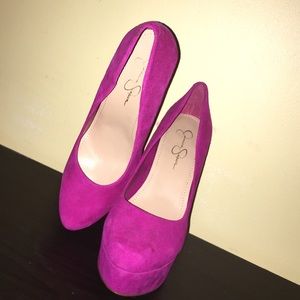 Jessica Simpson Waleo