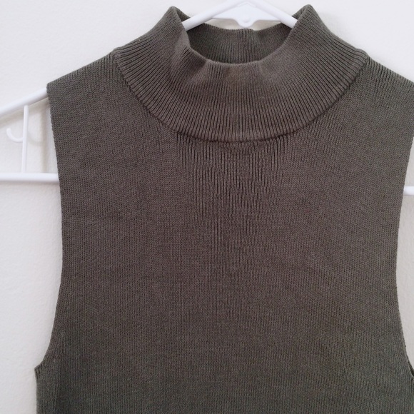 🚫SOLD🚫 NWOT khaki green mock neck sweater tank - Picture 2 of 2
