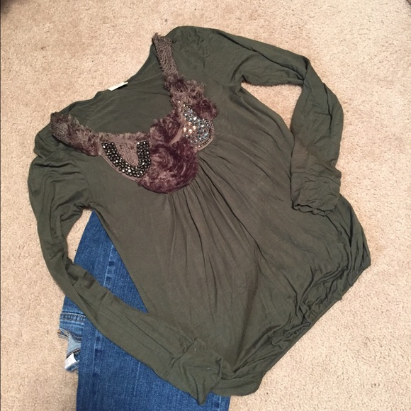 Dark green top day trip