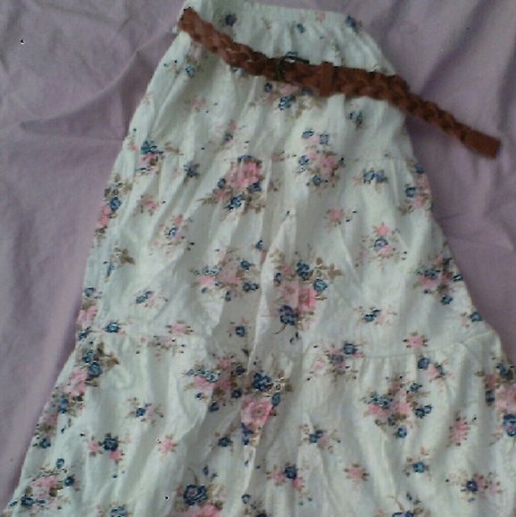 Floral Skirt with Braided Belt - Picture 3 of 4