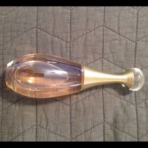 Dior J'adore perfume