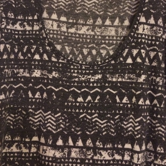 Tribal crew neck long sleeve t shirt - Picture 2 of 3