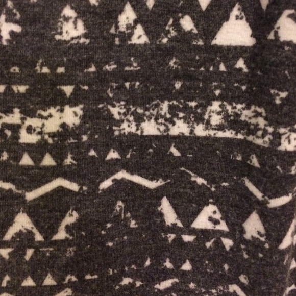 Tribal crew neck long sleeve t shirt - Picture 3 of 3