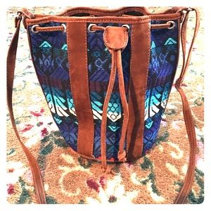 Stela 9 small bucket bag