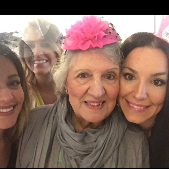 Meet your Posher, Kate - Picture 3 of 4