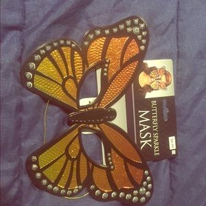 Beautiful monarch butterfly mask!