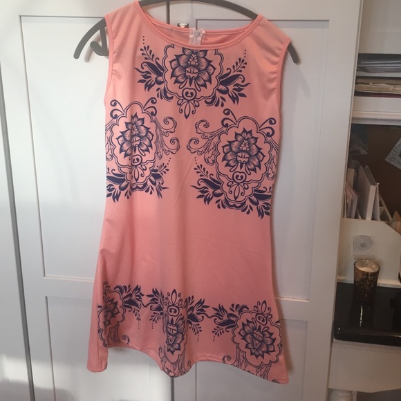 Pink dress with blue lotus flowers