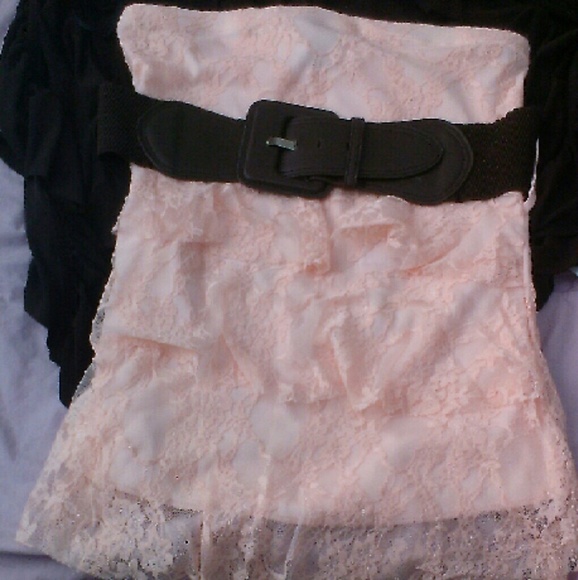 Pink Layered woth Ruffels Halter - Picture 3 of 4