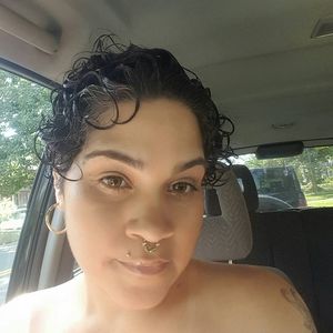 Meet your Posher, Cynthia