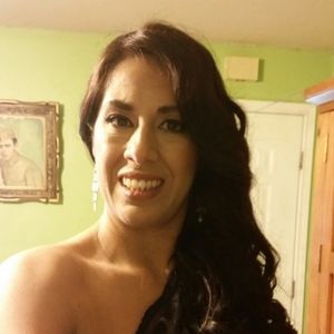 Meet your Posher, Claudia