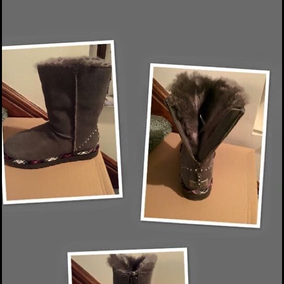 Women's Zip up uggz - Picture 1 of 2