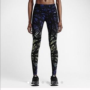 Nike engineered epic lux trees print tights