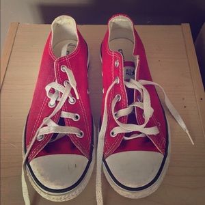 Red converse