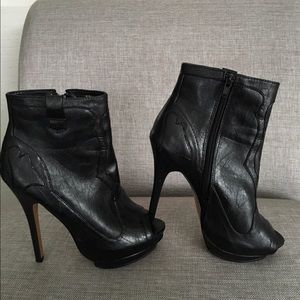 Black stiletto ankle boots size 6