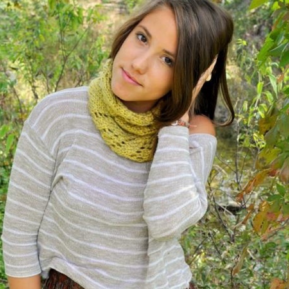 Meet your Posher, Madi - Picture 2 of 2