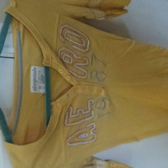 Aeropostale juniors 3/4 sleeve top size M