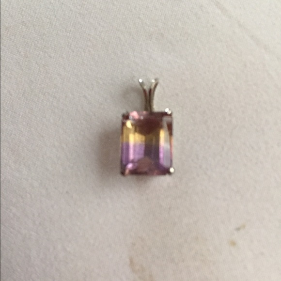 2 carat Amatrene pendant - Picture 1 of 3