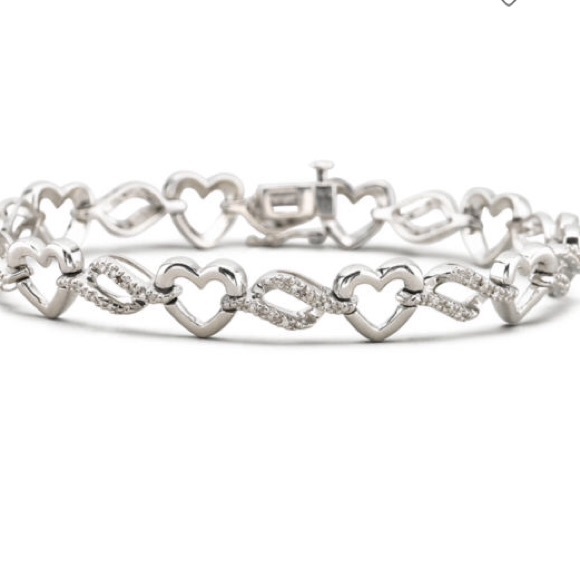Ladies Diamond Heart Bracelet