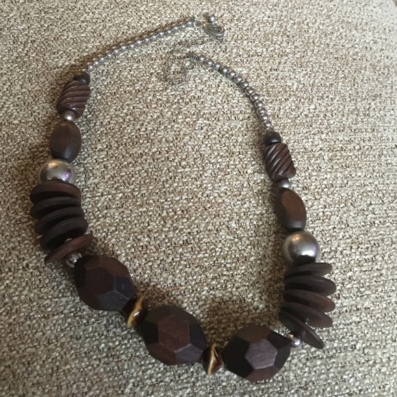 Ladies wood necklace